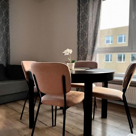 K22 Large Family Apart Komputerowa Warsaw Exterior photo