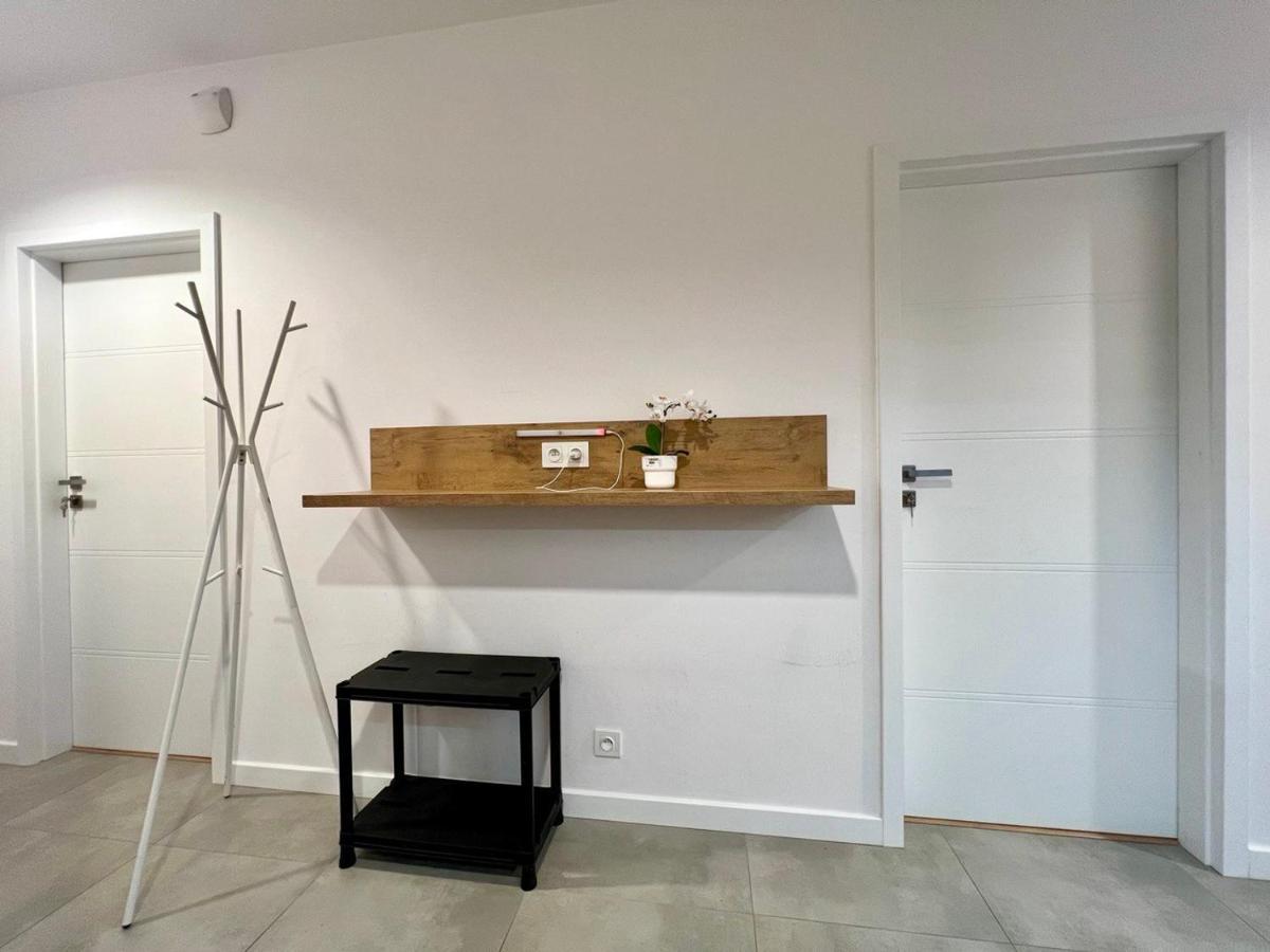 K22 Large Family Apart Komputerowa Warsaw Exterior photo