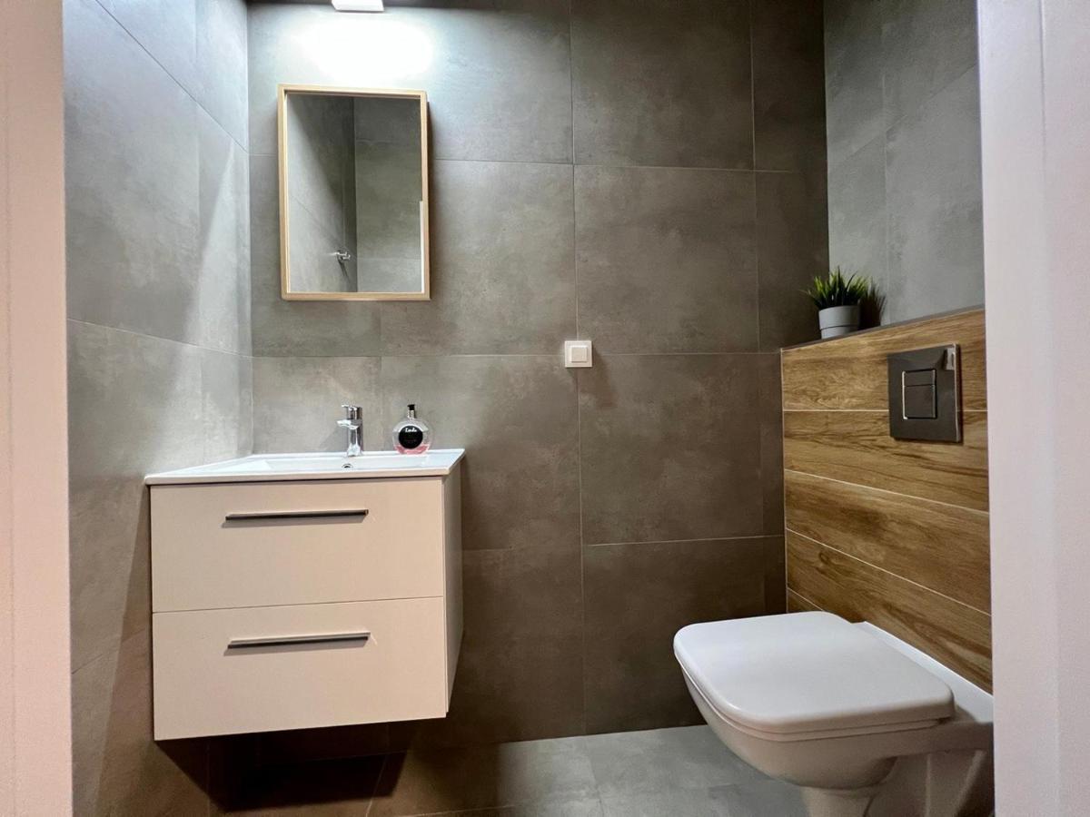 K22 Large Family Apart Komputerowa Warsaw Exterior photo